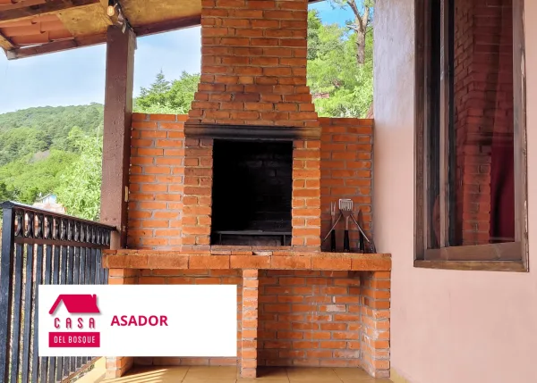 Asador de ladrillo en la terraza